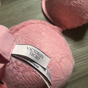 Victoria's Secret Blush Lace Bra